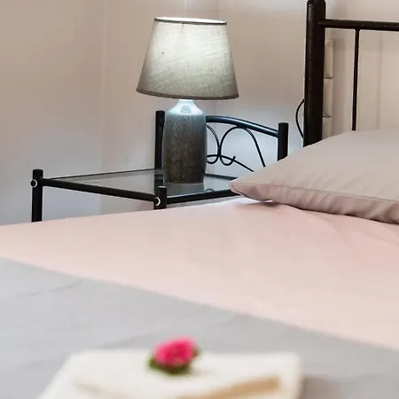 Sti Kzounteli - Cozy * Lefkáda